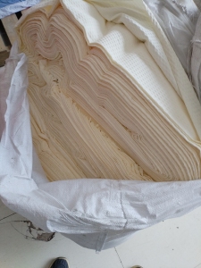 大量出售库存面料，化纤面料，被子面料，现货2万多米