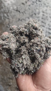 出售清洗塑料下来的粉沫，可以炼油用，现货一挂，