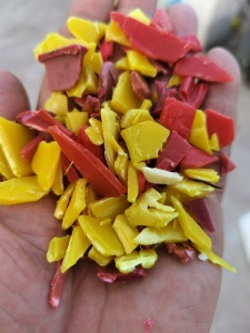 出售托盘破碎料，月供200多吨，可以直接上机注塑