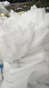 出售珍珠棉废料，基地包装拆下来的，现货有20吨，可以压包