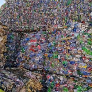 长期出售PET瓶砖