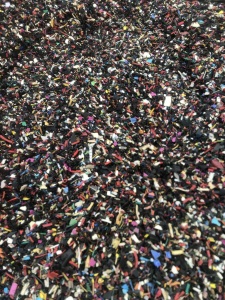 静电分选混合过机料。可燃烧，可炼油，可压铸！