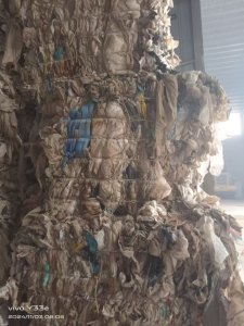 出售建筑垃圾膜，基本是PP,PE，复合材质，现货60吨