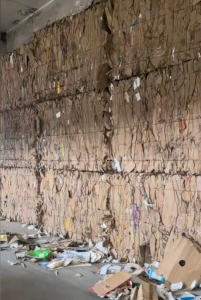 长期出售纯黄板纸压块，花纸统货压块