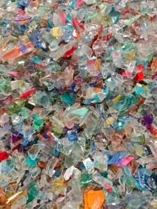 出售PC破碎料，色透和二明两种，全新料的瓶子料，冲击很高，月供量大