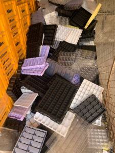 长期出售各种材质的吸塑盒毛料