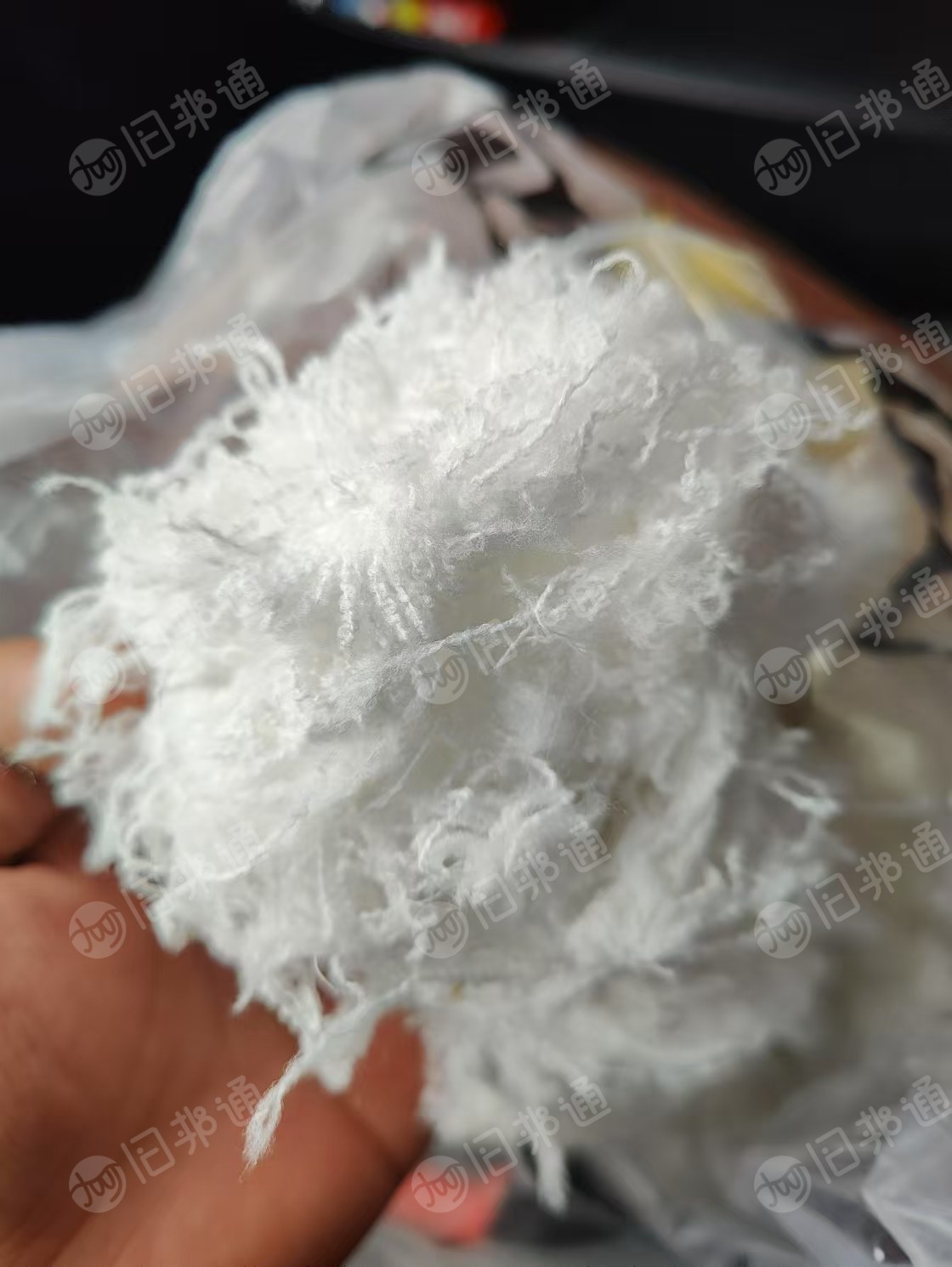 长期出售毛巾厂下来的涤纶废布,纯涤纶边角料,毛巾边角料,现货9.6米一车
