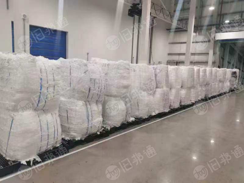 出售白色乳霜纸巾废料,现货够车