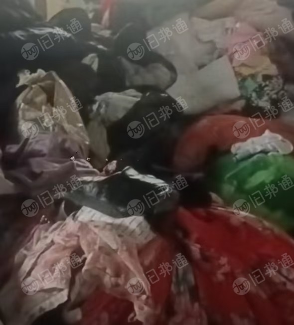 長(zhǎng)期出售舊衣服黑料，下腳料，燃燒料，貨在浙江杭州富陽