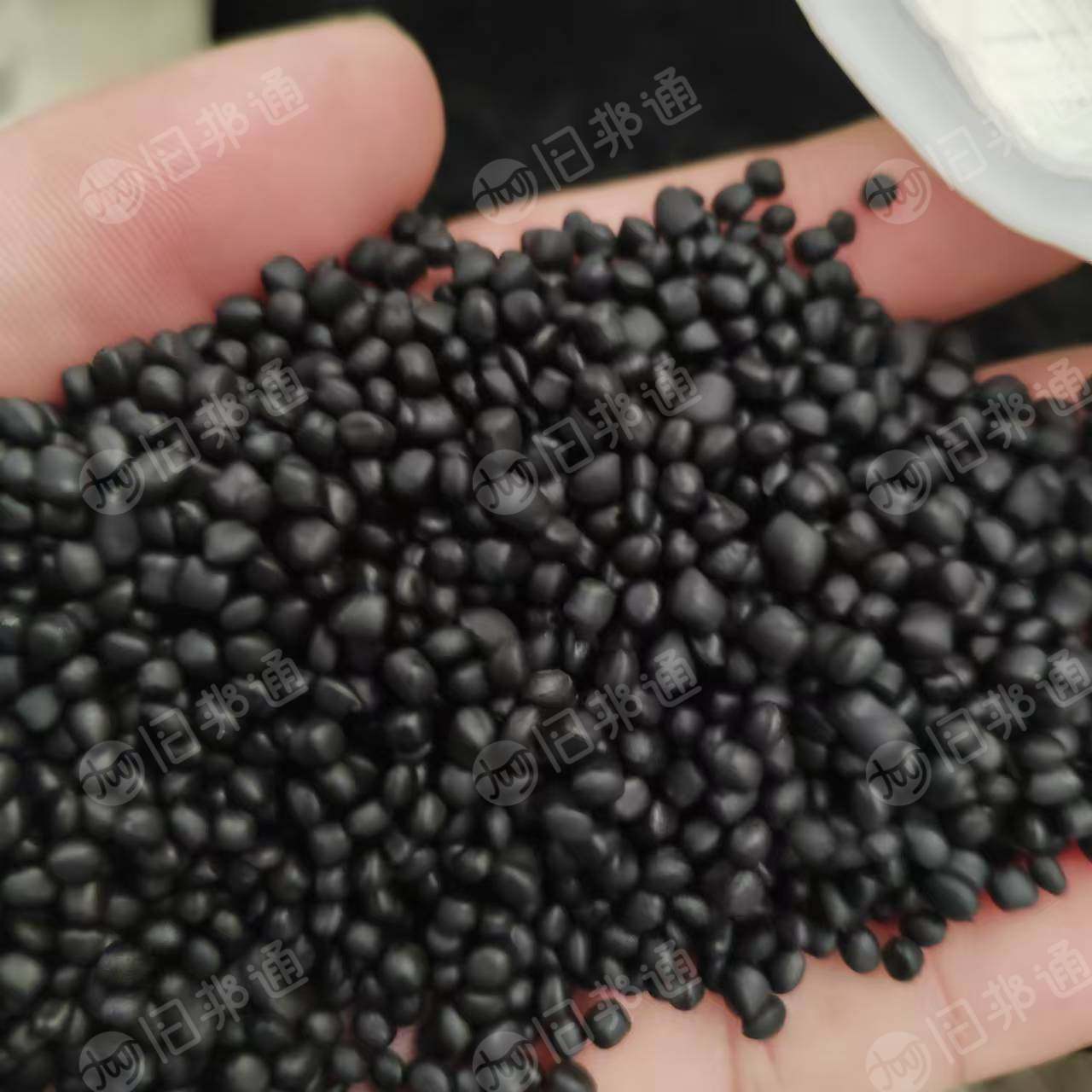 長期出售tpv顆粒，tpv，tpv橡膠顆粒，現(xiàn)貨一百多噸