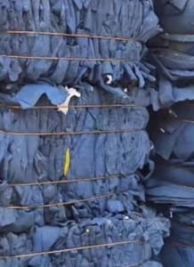 长期出售汽车内饰料，吸音棉，隔音棉，现货有十几吨，货在湖南株洲