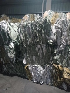 出售废旧编织袋，干造、水洗料都有月供60多吨