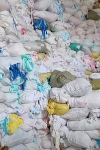 长期出售涤纶废布，涤纶造粒布，货在湖南株洲