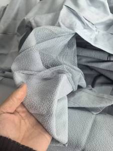 长期出售涤纶废布，窗帘布，现货几十吨，货在江西上饶