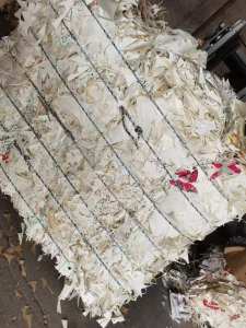 长期出售小花口杯纸边角料