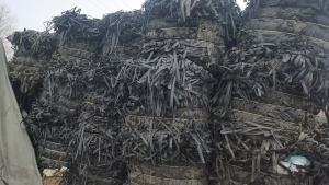 出售废旧滴灌带，现货一个半挂