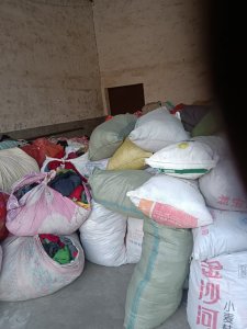 【清仓处理】旧衣服统货清仓处理，现货十几吨，货在山西长治