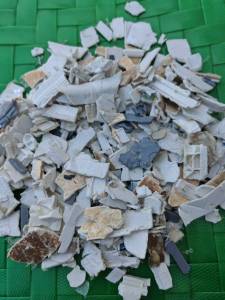 出售墙壁开关面板PC料，现货20吨左右