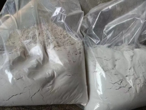 出售PVC粉末，有含水的，和干的，含少量石粉