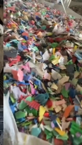 出售花丙破碎料、黑丙破碎料，月供50吨