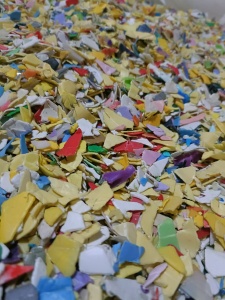 出售花乙破碎料、白乙破碎料，两个6米水池