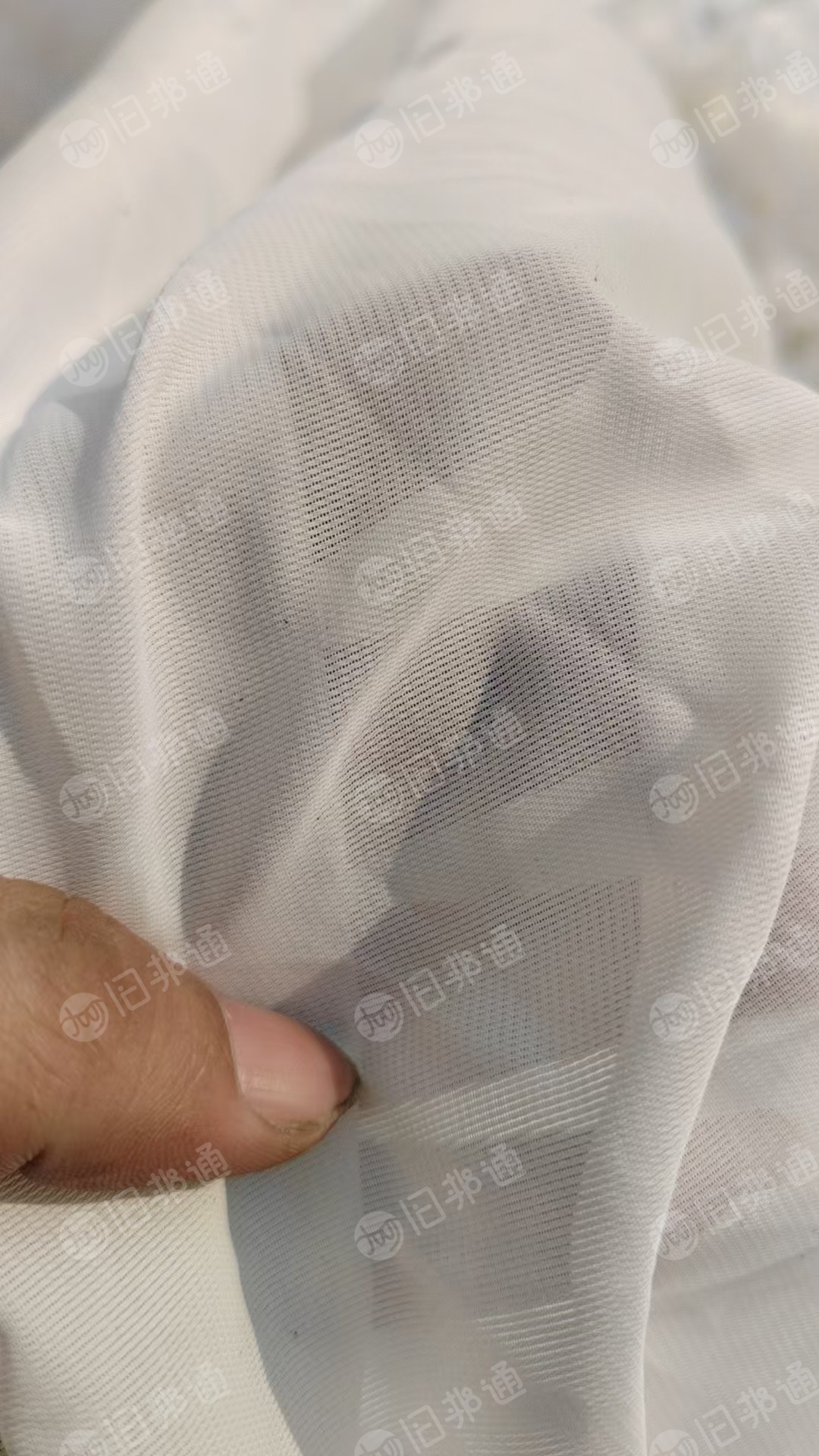 长期出售染厂下来烘干好的涤纶废布,涤纶碎布,涤纶布块,月供一百吨左右