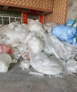 求购干造高压缠绕膜毛料、PE卷筒废料、PE边料