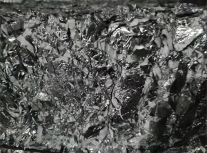 加工厂大量回收白边铝箔，磷酸铁锂正极片，负极片