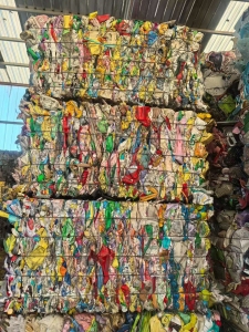 出售花乙串壶压块，现货够6.8米车