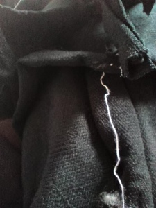 长期出售白烟牛筋布，白烟布，白烟牛筋布边角料，现货五六吨