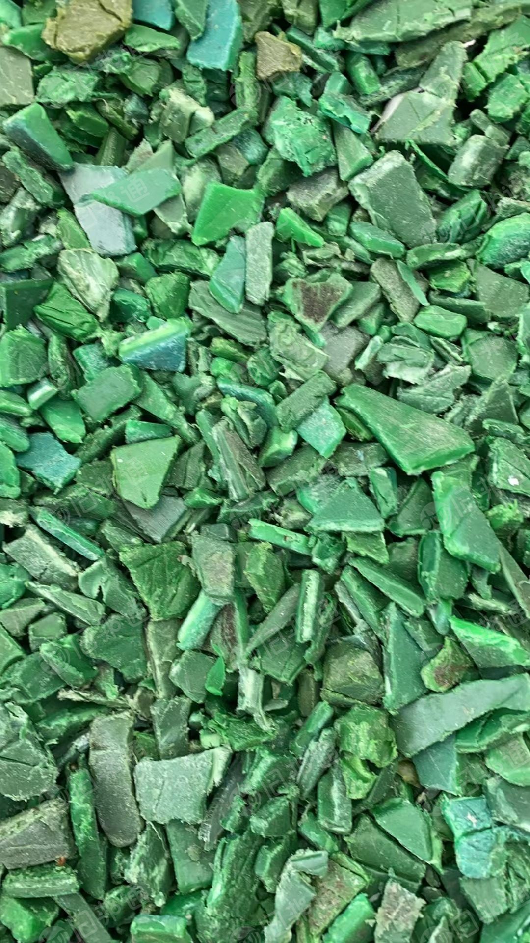 出售分色垃圾桶破碎料,现货20吨