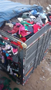 出售旧衣服分拣，1吨鞋，5吨好衣服，10吨旧衣服黑料，河北邯郸
