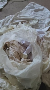 长期出售旧衣服大白，大白开花料，现货4吨左右，月供二三十吨