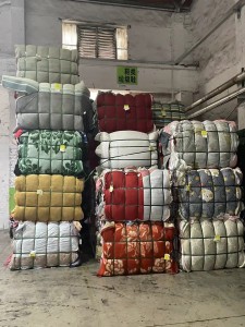 长期回收衣服统货,箱子货,小区货