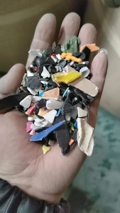 出售日杂PP破碎料，过静电筛选