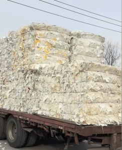 长期出售带膜的食品卡边角料