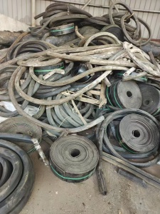 出售橡胶废塑料，统货出，现货30吨