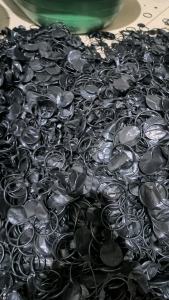 出售橡胶边角料，月供50吨