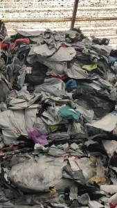 出售PE快递袋毛料，现货11吨左右