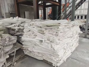 长期大量出售饲料厂材料的丙纶滤布，未清洗，月供一百多吨，货在四川宜宾