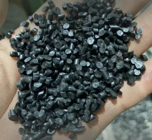 出售各种软质PVC颗粒