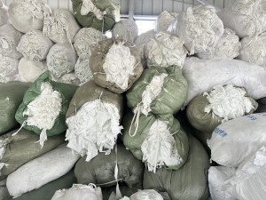 江苏苏州张家港出售涤氨杂色废布,涤氨边条,涤纶废布,欢迎来电!