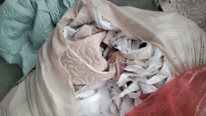 出售废棉，绗棉边角料，绗棉，货在江苏南通