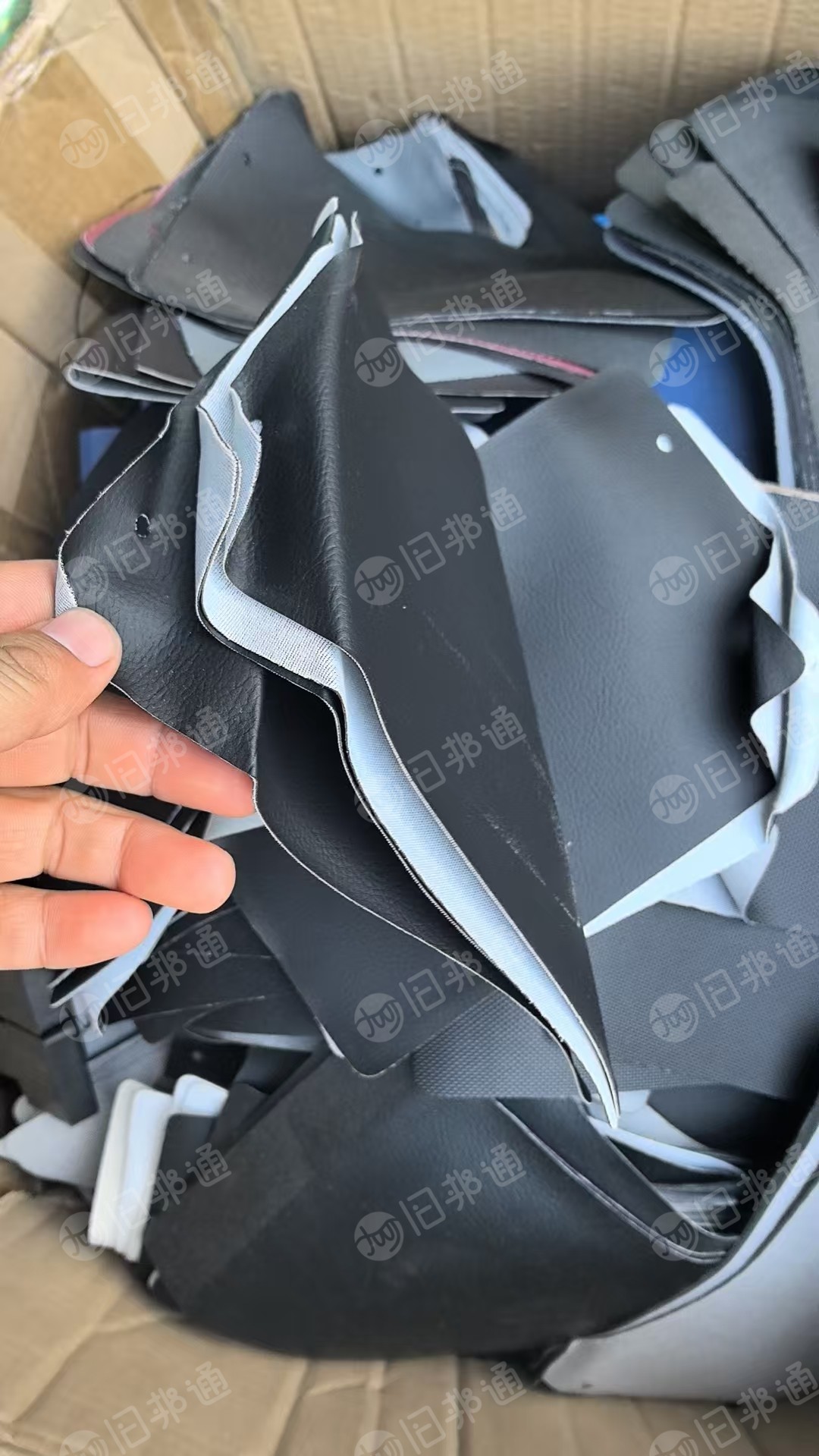 长期出售pvc地格，pvc革，月供30吨左右