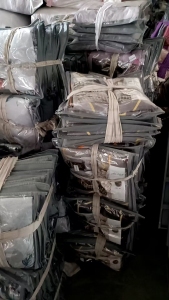 出售库存正品床笠，牛奶丝床笠，1.2米宽，现货有12吨，货在江苏南通