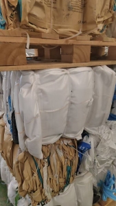 出售二手吨包，规格1*1.1，现货2000条