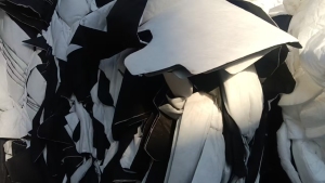 长期出售涤纶吸音棉，隔音棉，吸音棉边角料，白色现货20吨左右