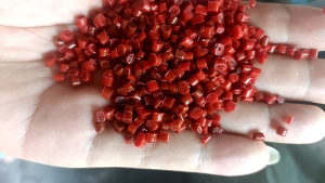 出售珍珠棉颗粒，红，黑各20吨