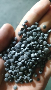 长期出售干造花高压颗粒，过120目，包吹膜