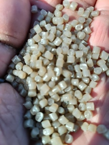 出售一级水洗高压膜颗粒，过80目，月供200吨